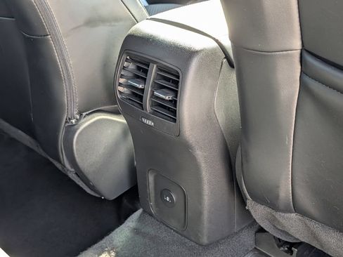 Used 2025 Ford Escape ST-Line FWD image 31