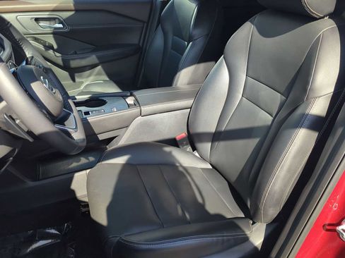 Used 2021 Nissan Rogue SL w/ Premium Package image 17