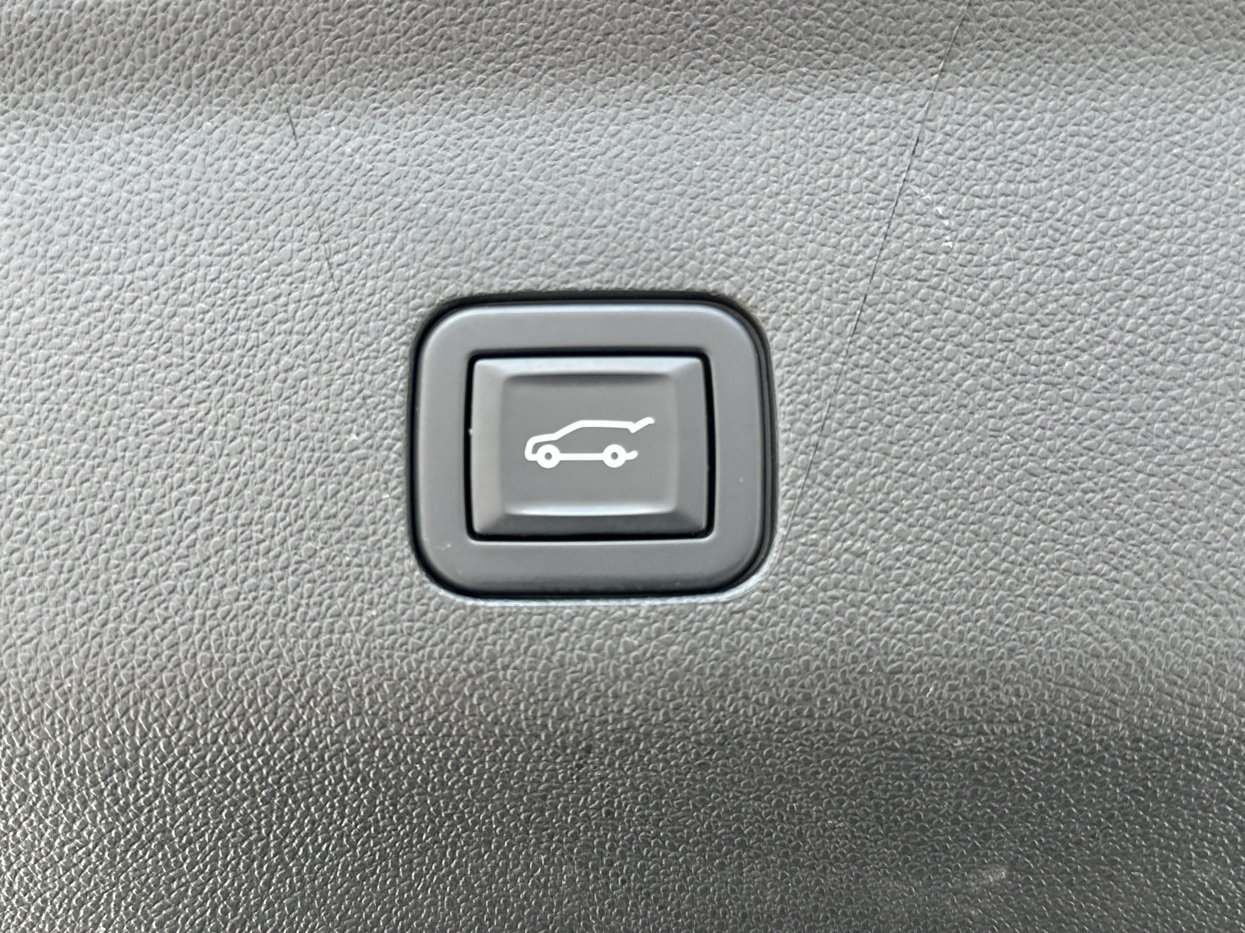 Used 2022 Chevrolet Tahoe Z71 AWD/4WD image 15