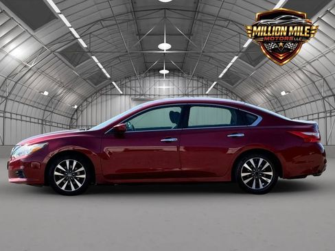 Used 2017 Nissan Altima 2.5 SV FWD image 8