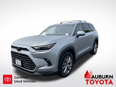Certified 2024 Toyota Grand Highlander AWD image 4