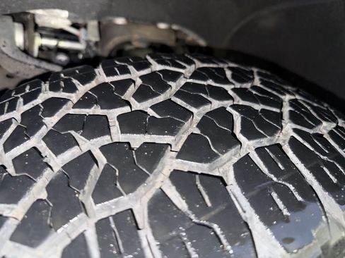 Used 2023 Chevrolet Silverado 3500 High Country image 35