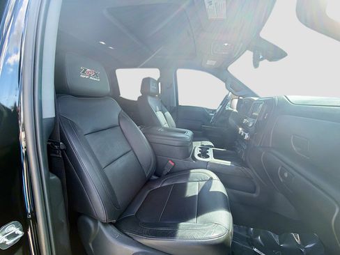 Used 2020 GMC Sierra 1500 SLT w/ SLT Premium Plus Package image 13