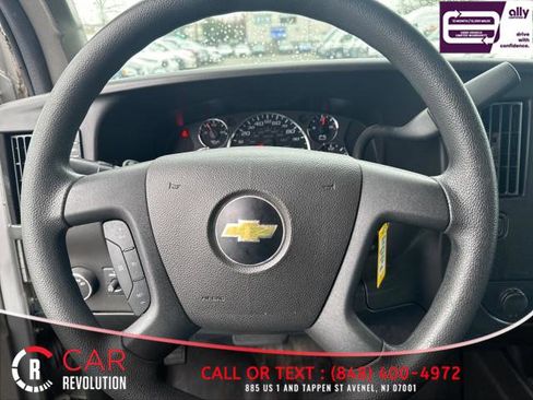 Used 2020 Chevrolet Express 3500 LS image 16