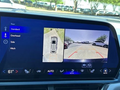 Used 2025 Chevrolet Equinox EV LT w/ Convenience Package AWD/4WD image 31