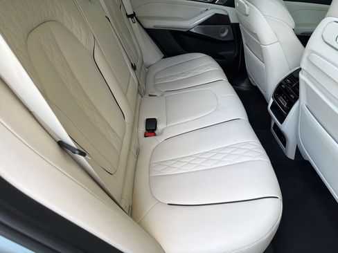 Used 2024 BMW X5 M60i AWD/4WD image 32