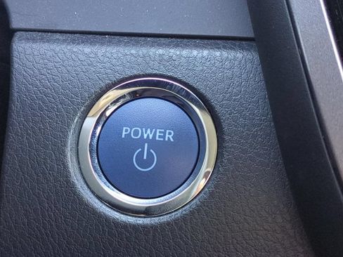 Used 2024 Toyota Camry XLE FWD image 27