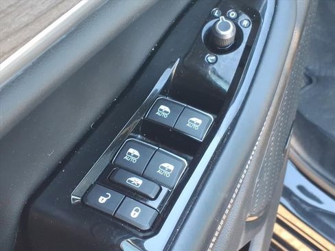 Used 2022 Jeep Grand Cherokee L Overland image 11