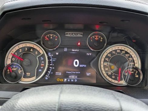 Used 2016 RAM 2500 Laramie w/ Convenience Group AWD/4WD image 4