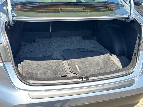 Used 2023 Toyota Corolla LE w/ Carpet Mat Package (TMS) FWD image 9