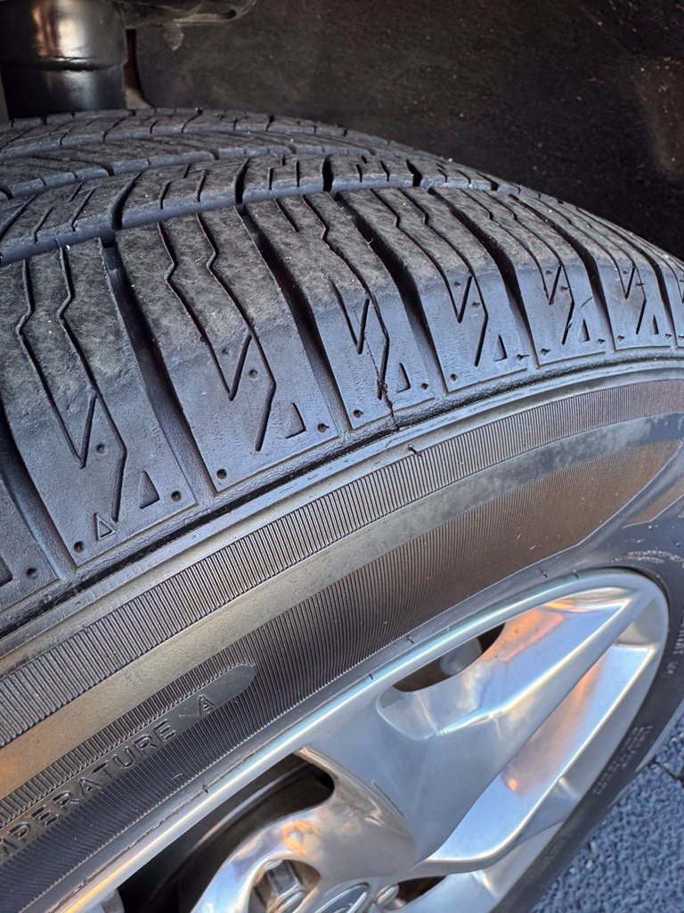 Used 2019 Chrysler Pacifica Limited FWD image 30
