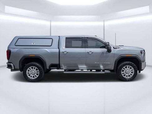 Used 2024 GMC Sierra 2500 SLT w/ SLT Premium Package AWD/4WD image 2