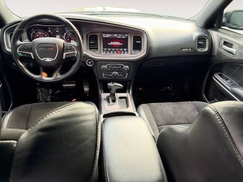Used 2019 Dodge Charger Scat Pack w/ Dynamics Package image 32
