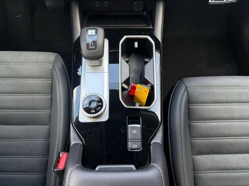 New 2026 Mitsubishi Outlander AWD image 17