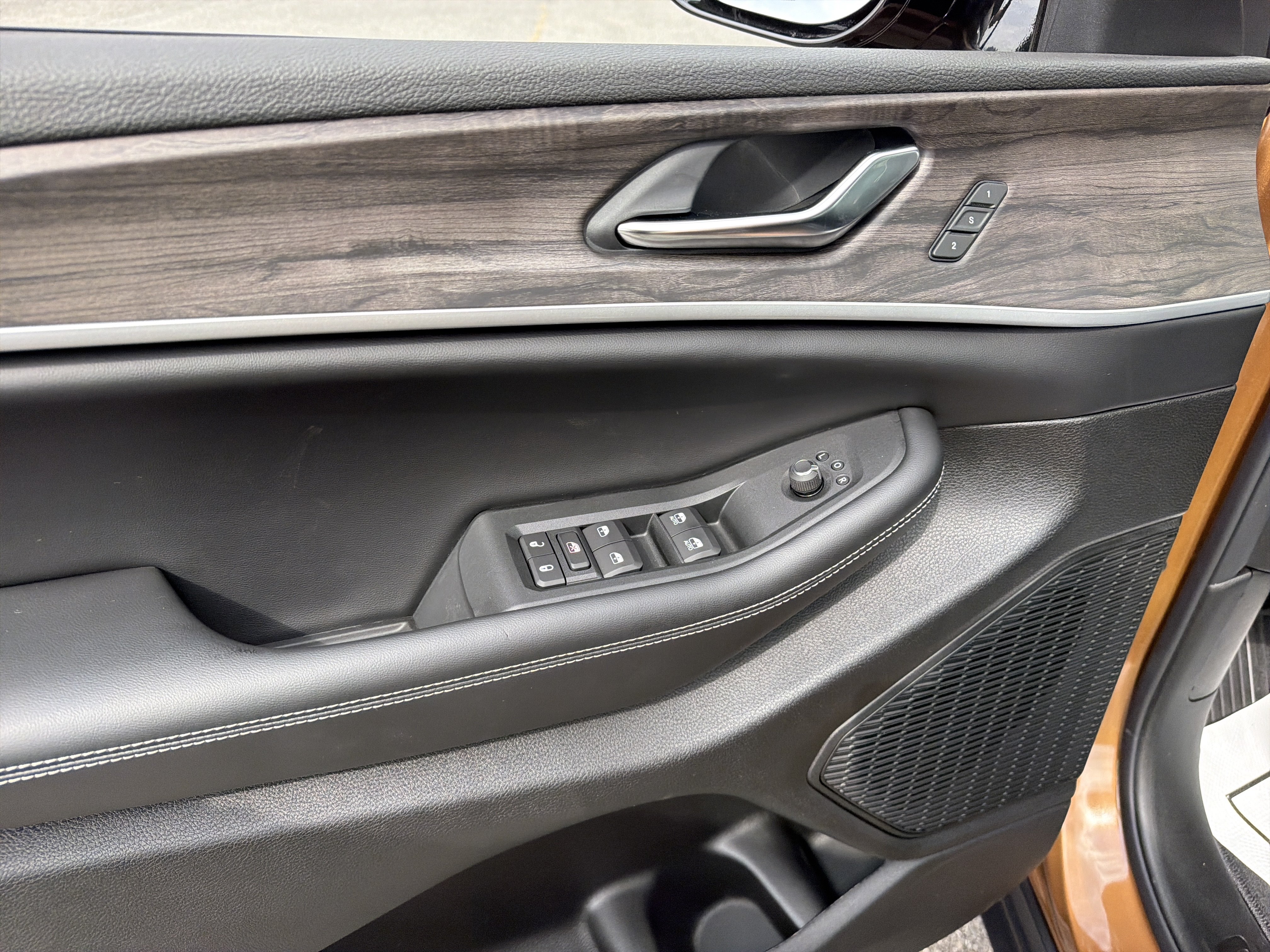 New 2027 Jeep Grand Cherokee Limited AWD/4WD image 15