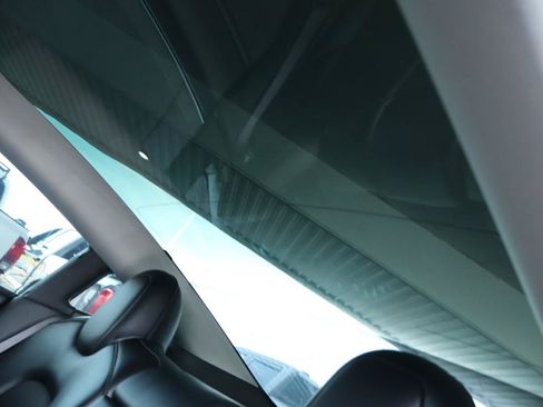Used 2018 Tesla Model 3 Long Range RWD image 28