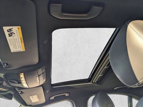 Used 2019 Mercedes-Benz C 300 Sedan image 15