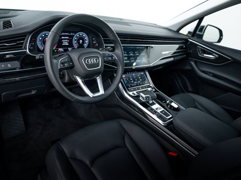 Certified 2023 Audi Q7 3.0T Premium w/ Convenience Package AWD/4WD image 9