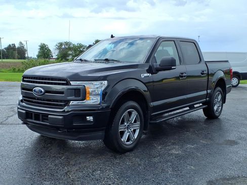 Used 2019 Ford F150 XLT w/ Equipment Group 302A Luxury AWD/4WD image 3