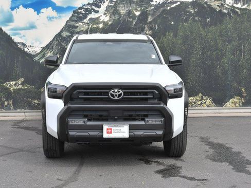 Certified 2025 Toyota 4Runner SR5 AWD/4WD image 5