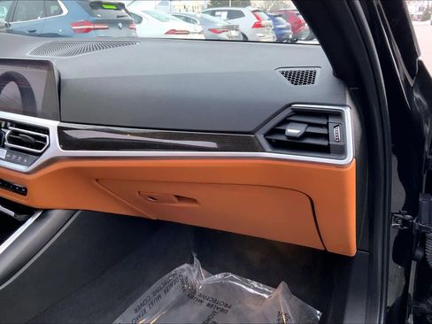 Used 2022 BMW 330i xDrive Sedan w/ Premium Package image 18