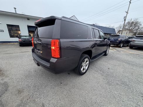 Used 2016 Chevrolet Suburban LT image 18