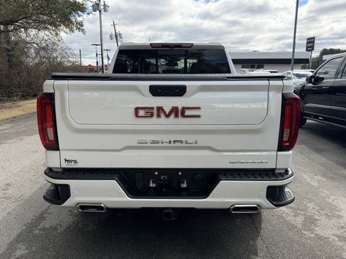 Used 2022 GMC Sierra 1500 Denali image 9