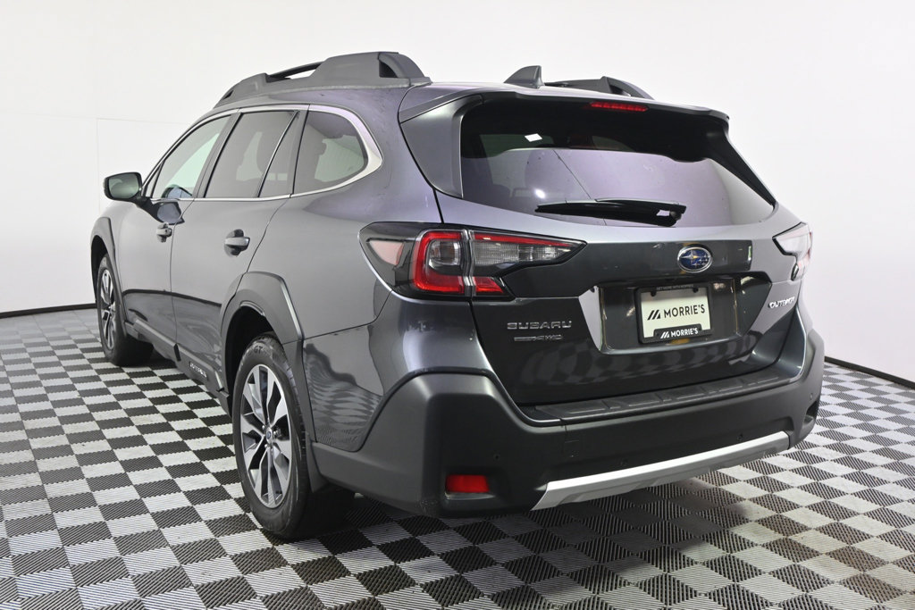 Used 2025 Subaru Outback Limited AWD/4WD image 4