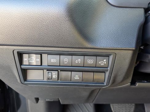 Used 2022 Toyota Tundra SR5 image 21