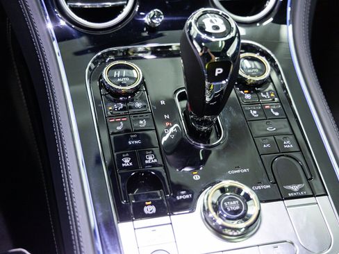 Certified 2026 Bentley Continental GT AWD/4WD image 26