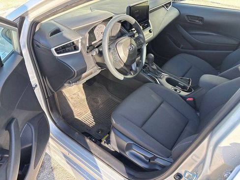 Used 2024 Toyota Corolla LE image 9