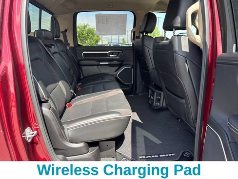 Used 2019 RAM 1500 Laramie AWD/4WD image 32