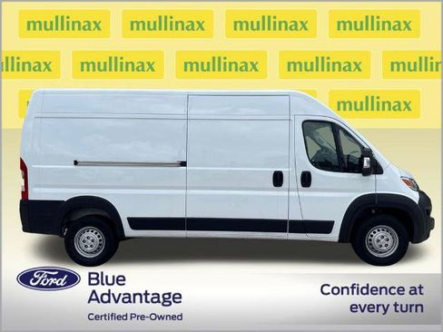 Used 2025 RAM ProMaster 3500 w/ Convenience Group FWD image 2