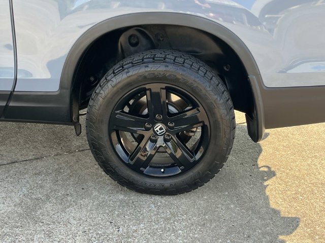 Used 2022 Honda Ridgeline Black Edition image 14