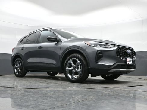 Used 2025 Ford Escape ST-Line AWD/4WD image 45