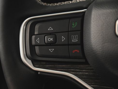 Used 2022 Jeep Wagoneer Series III image 24