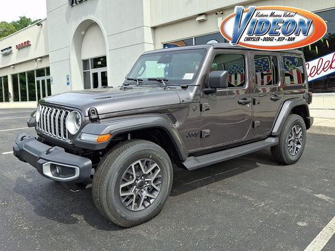 New 2026 Jeep Wrangler Unlimited Sahara AWD/4WD image 1
