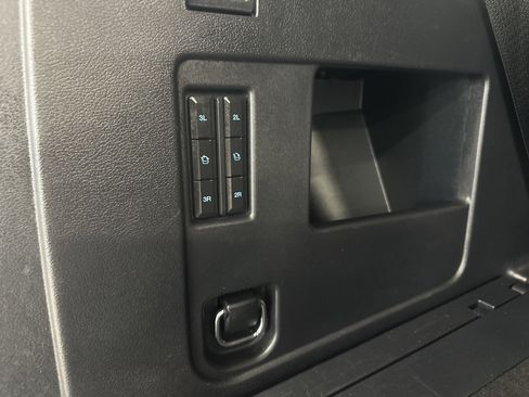 Used 2022 Ford Expedition Platinum image 29