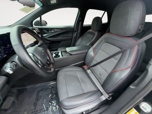 Used 2024 Chevrolet Blazer EV RS AWD/4WD image 10