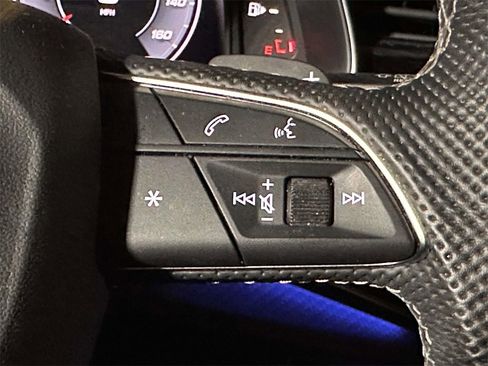 Used 2024 Audi SQ8 Premium Plus w/ S Sport Package image 25