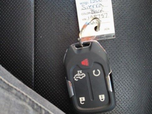 Used 2019 GMC Sierra 1500 SLT w/ SLT Premium Plus Package image 27