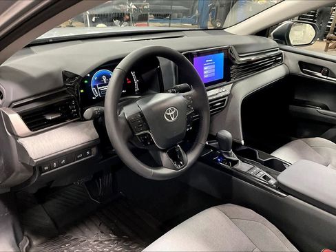 New 2026 Toyota Camry LE image 8