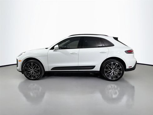 Certified 2026 Porsche Macan Turbo AWD/4WD image 2