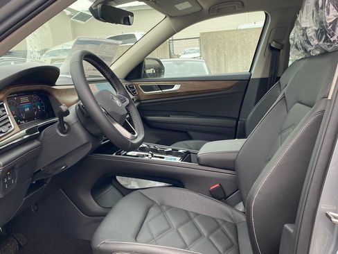 New 2026 Volkswagen Atlas SE image 7