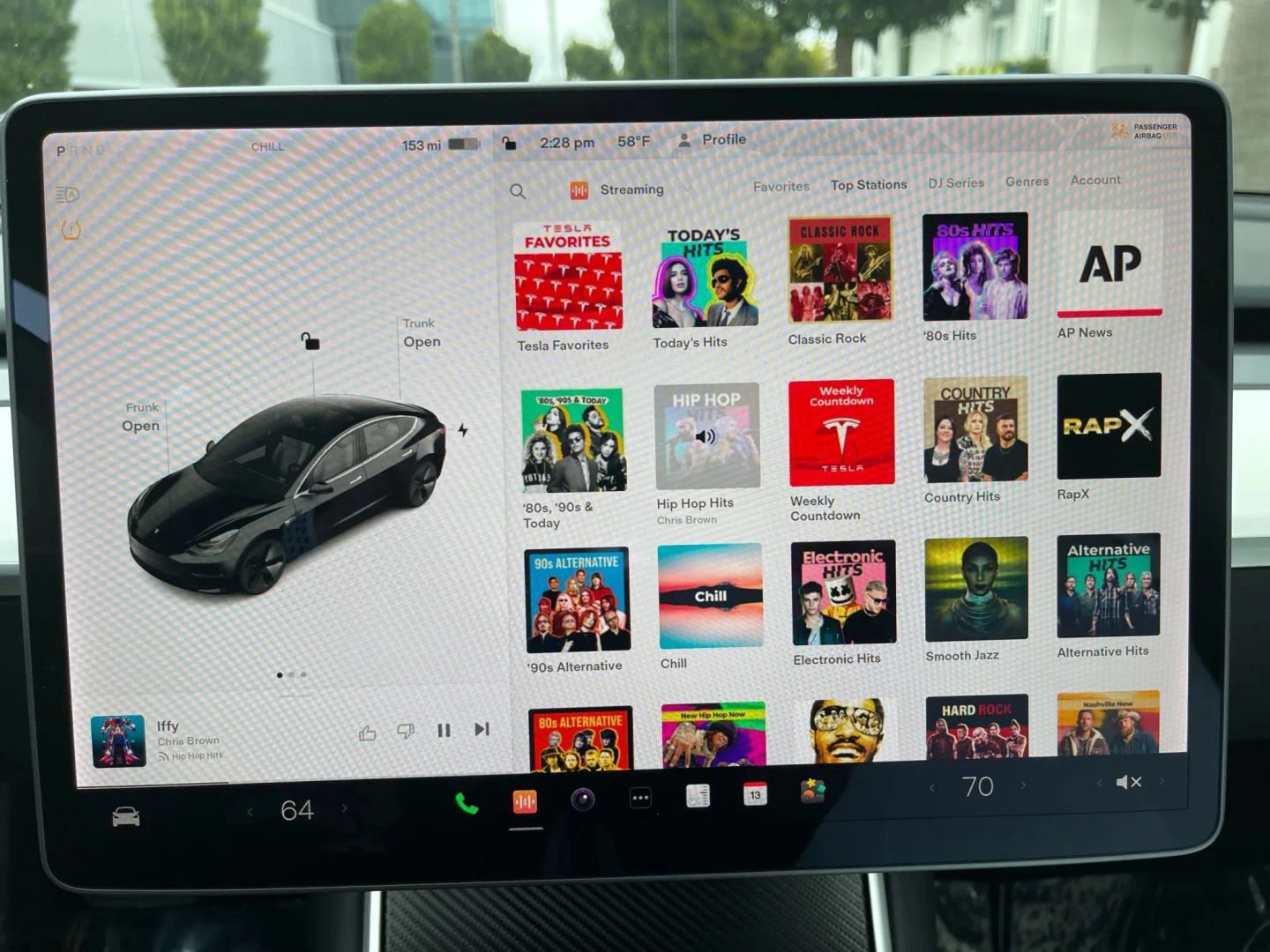 Used 2020 Tesla Model 3 Standard Range RWD image 15