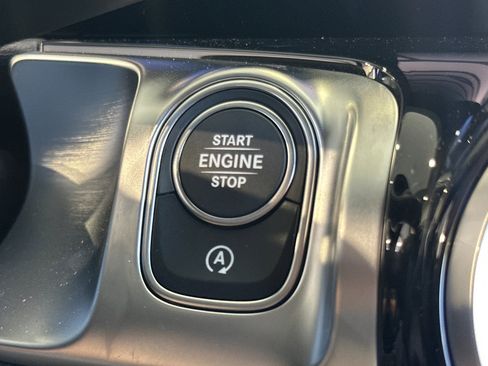 New 2025 Mercedes-Benz GLB 250 image 23