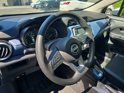 Used 2025 Nissan Versa SV w/ Trunk Package FWD image 12