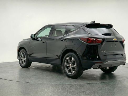 Used 2025 Chevrolet Blazer LT FWD image 6