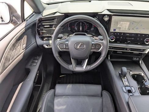 Used 2024 Lexus RX 350 FWD w/ Convenience Package image 18