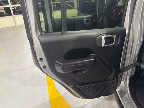 Used 2020 Jeep Gladiator Rubicon image 26